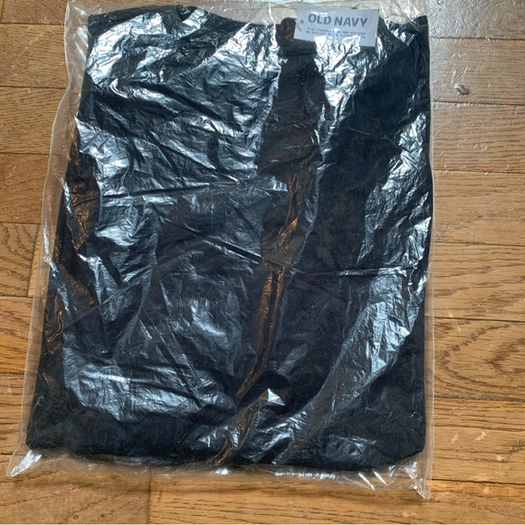 Old Navy Mens Soft-Washed Rotation T-Shirt | M | Black NEW!! - Picture 9 of 9